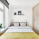 Lil With Stunning View, Parking & Ac By Easybnb Premium