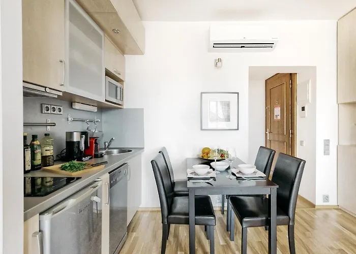 Apartamento Lil Apartment With Stunning View, Parking & Ac By Easybnb Premium