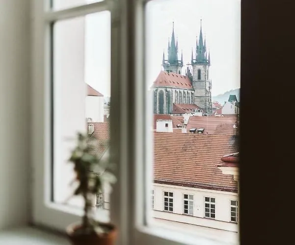 Lil With Tyn Cathedral View, Parking & Ac Apartment