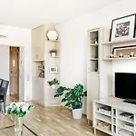 Lil With Stunning View, Parking & Ac By Easybnb Premium Apartman *