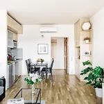 Lil With Stunning View, Parking & Ac By Easybnb Premium *